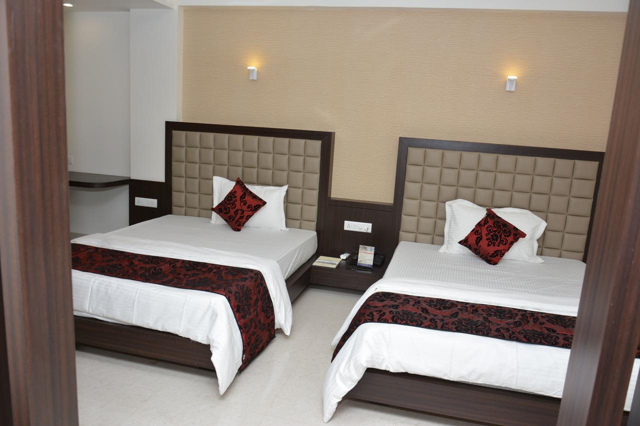 Hotel Darshan Rajula Ngoại thất bức ảnh